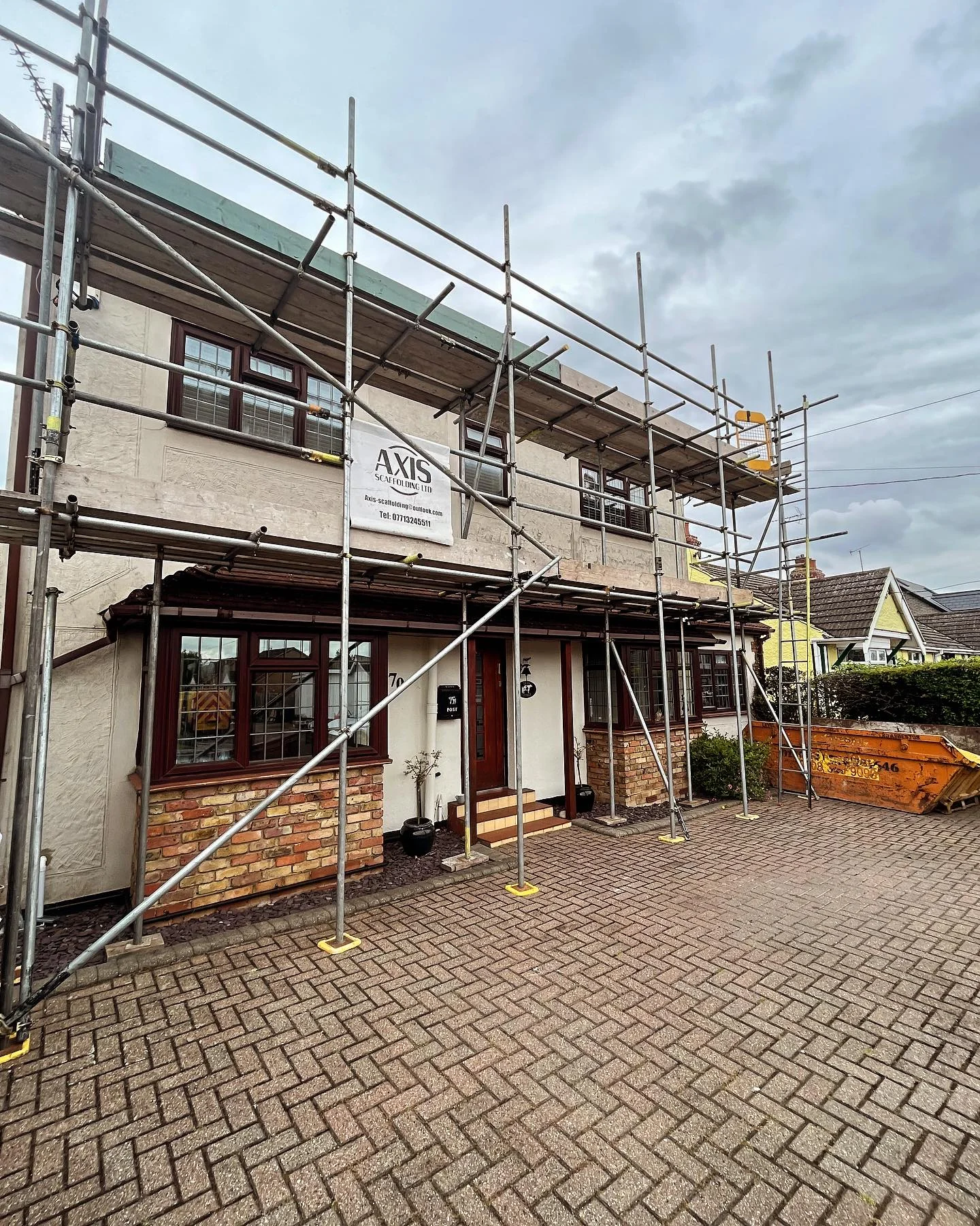 Shopfront scaffolding for external renovation in Rayleigh, Essex